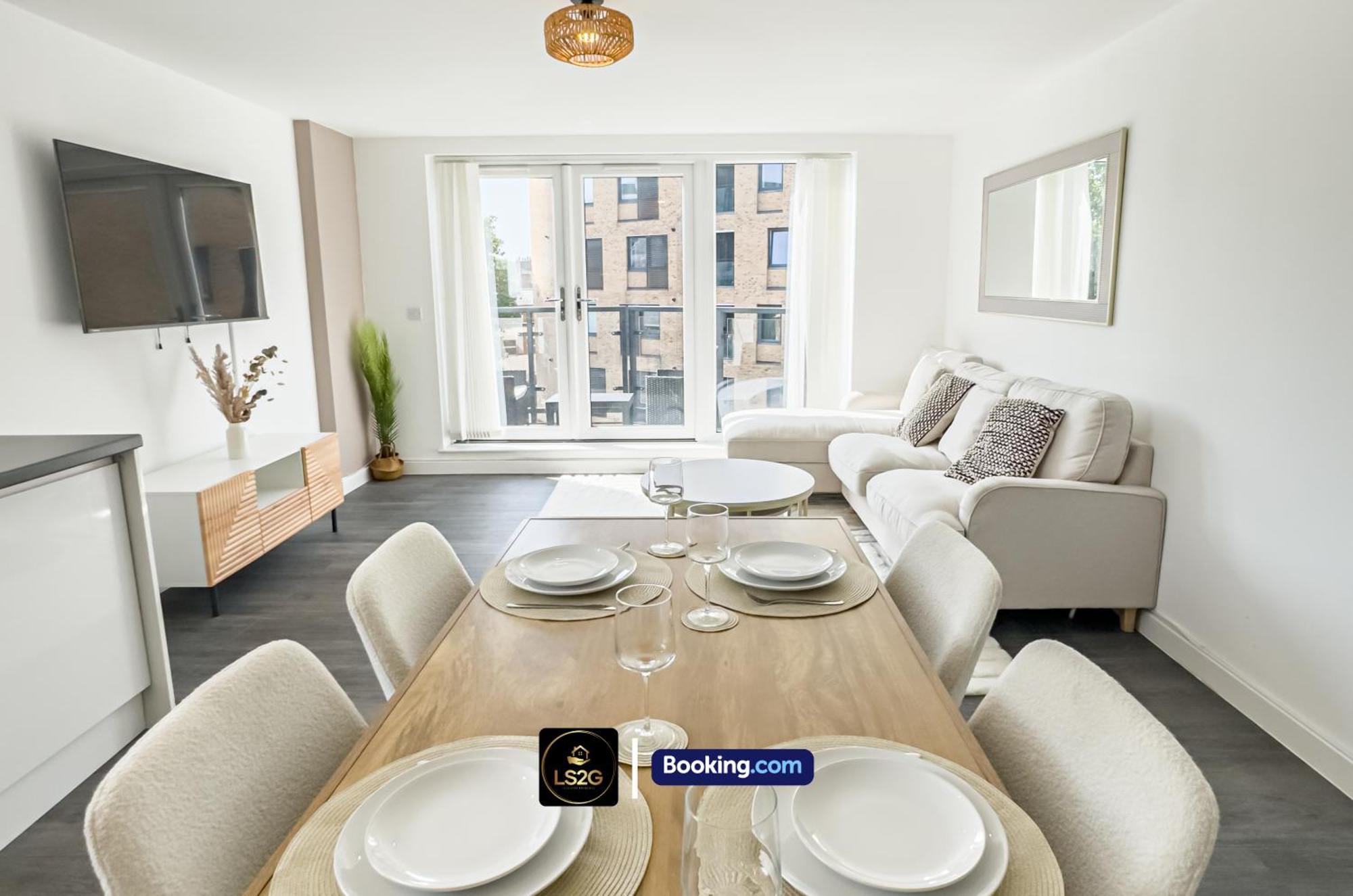 Apartment 2 Bedroom Flat By Ls2g Short Lets & Serviced Greater With Free Parking