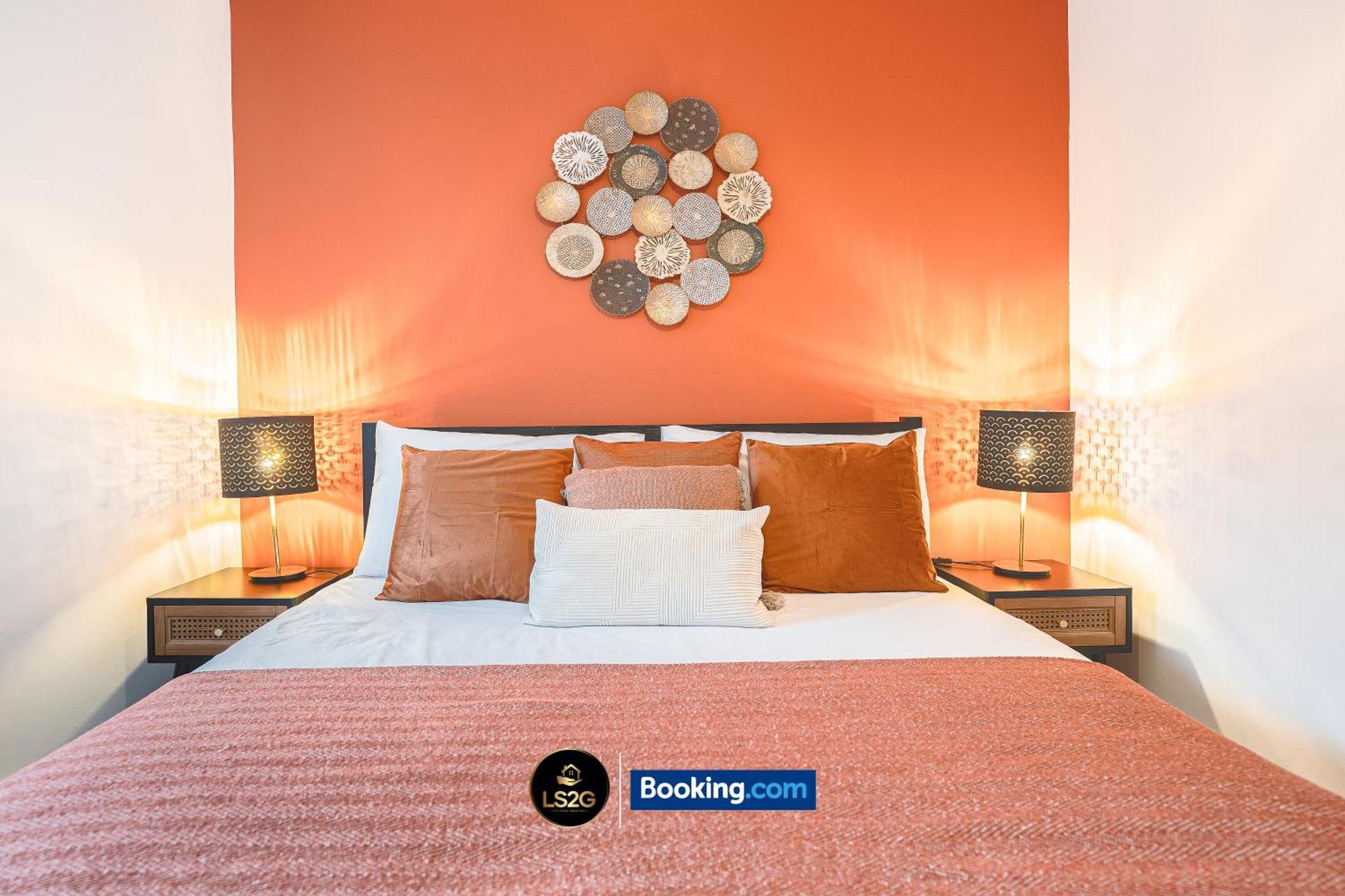 2 Bedroom Flat By Ls2g Short Lets & Serviced Greater With Free Parking *